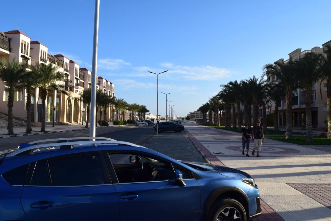 Sea View On The Promenade *